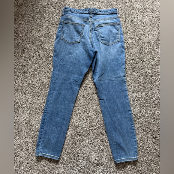 Universal Thread High Rise Skinny Jeans - Picture 4 of 4